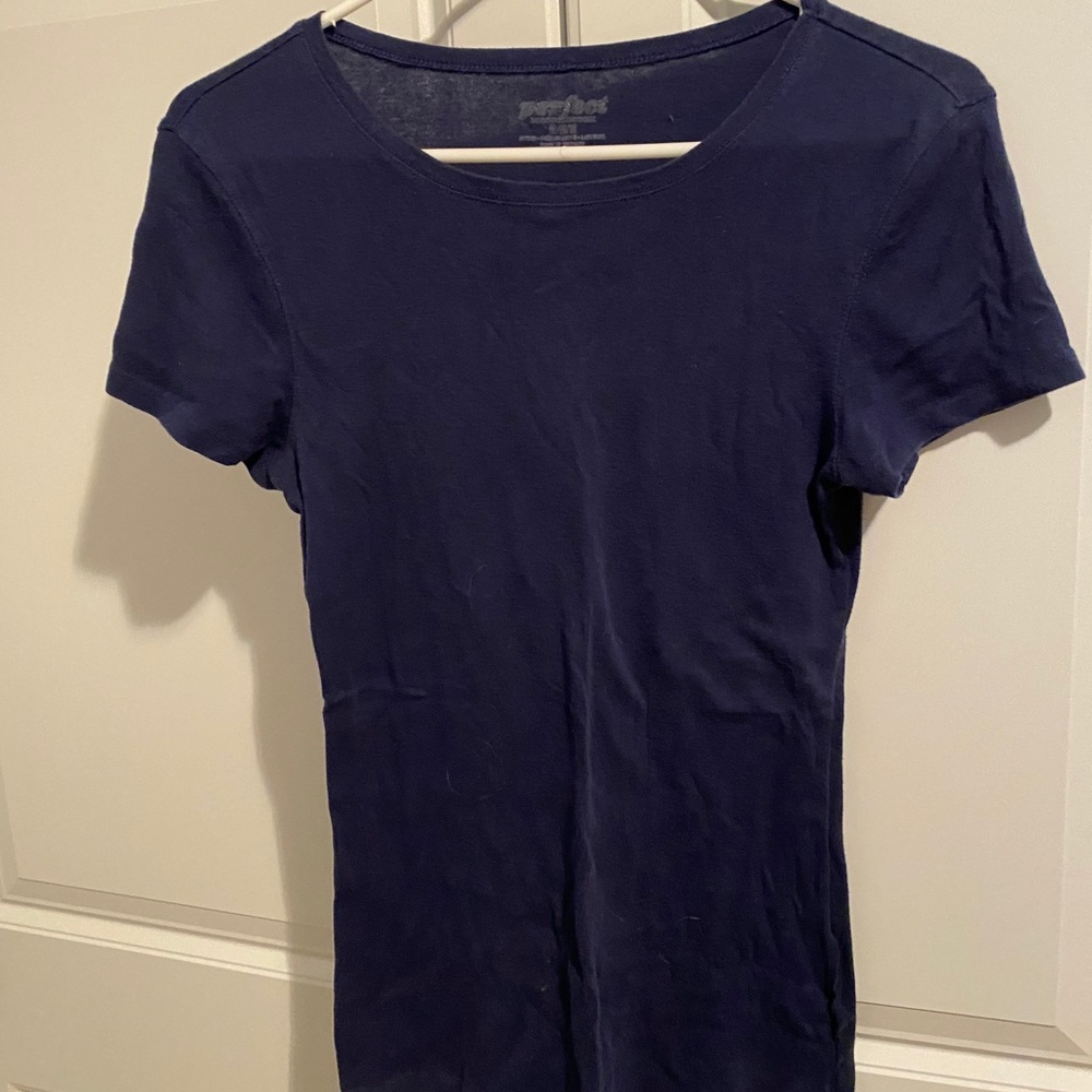 Navy blue short sleeve top